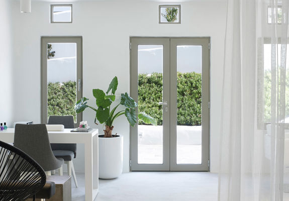 Knossos Beach Wellness Rejuvenate nail salon