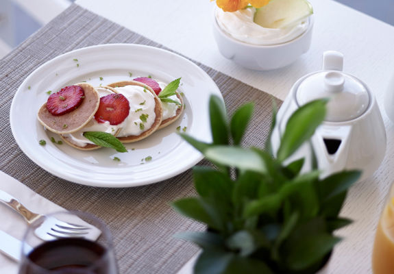 Knossos Beach Yefsis Restaurant breakfast dish